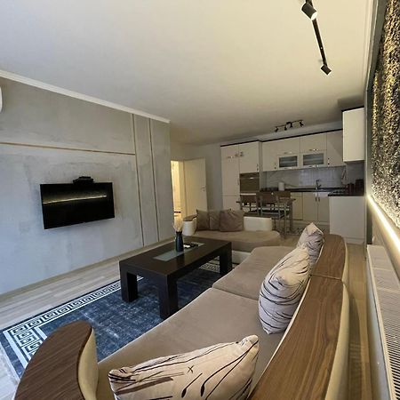 Prishtina Escape Apartments Pristina Extérieur photo